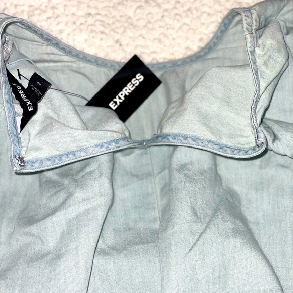 Short Cap Sleeve T-shirt Top with Padded Shoulders - Picture 6 of 10